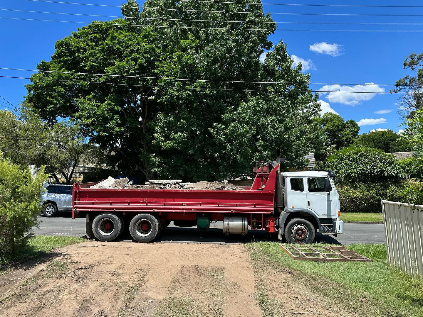 SEQ DIRTWORKS tipper truck on site